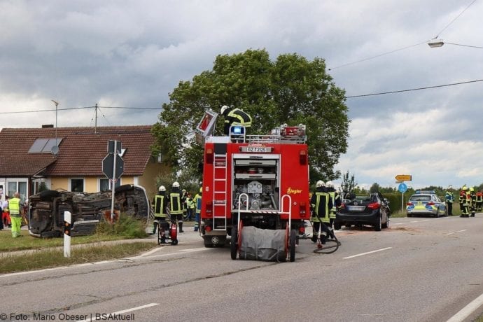 Unfall ST2025 Münsterhausen – Hagenrieder Kreuzung 05062020 6