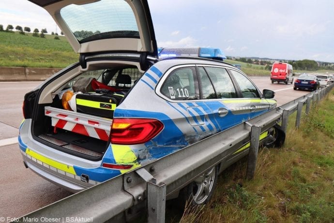 Unfall A8 Polizeifahrzeug Guenzburg Burgau 02072020 5