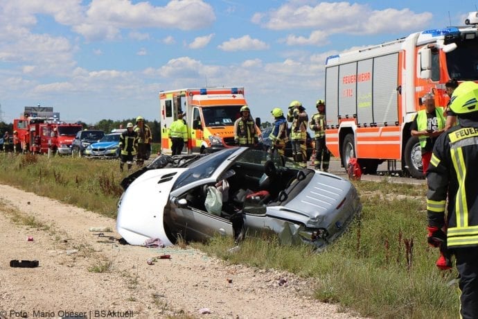 Unfall Cabrio zw Leinheim und Kreisverkehr Limbach 27072020 8