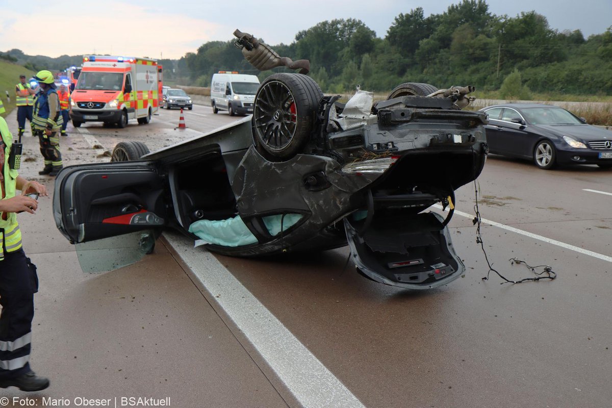 Unfall A8 Guenzburg Burgau Limbach 14082020 3