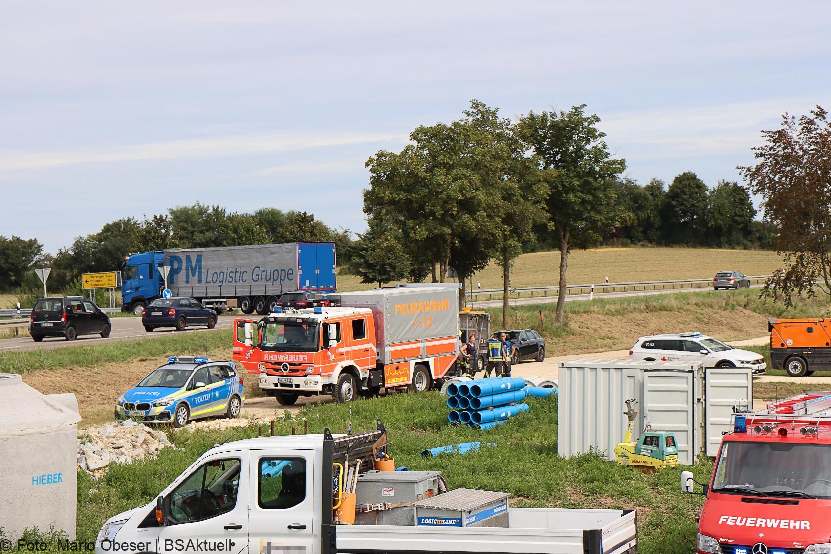 Unfall Baustelle Guenzburg Lkw gekippt 25082020 9