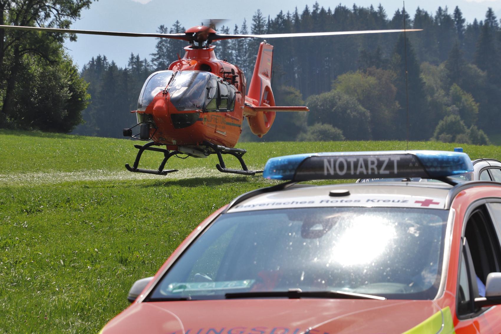 Unfall Ottacker Woelfis Pkw Baum 12082020 7
