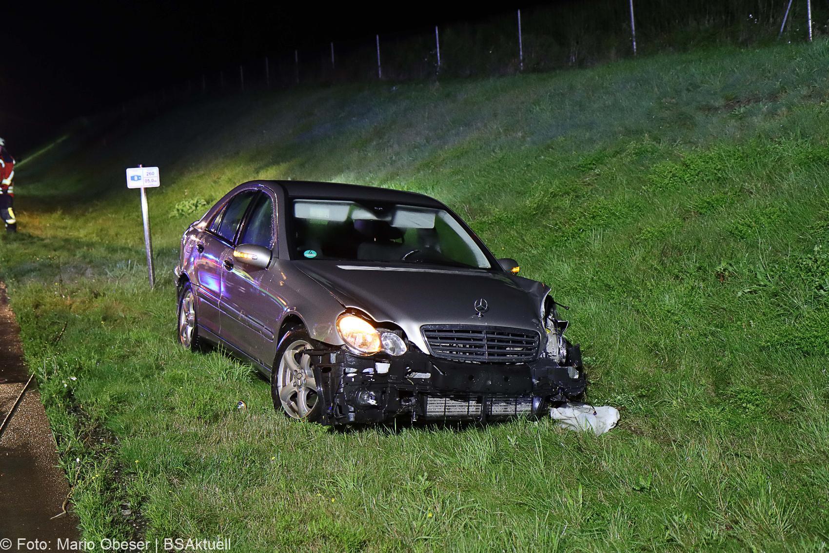 Unfall A8 Burgau Guenzburg 31082020 3