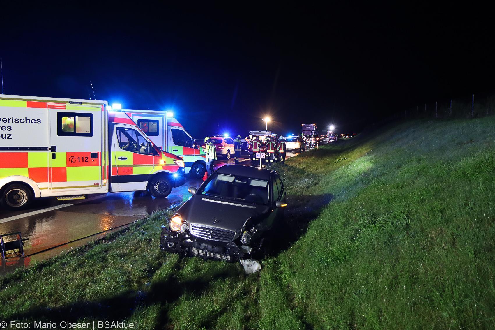 Unfall A8 Burgau Guenzburg 31082020 4