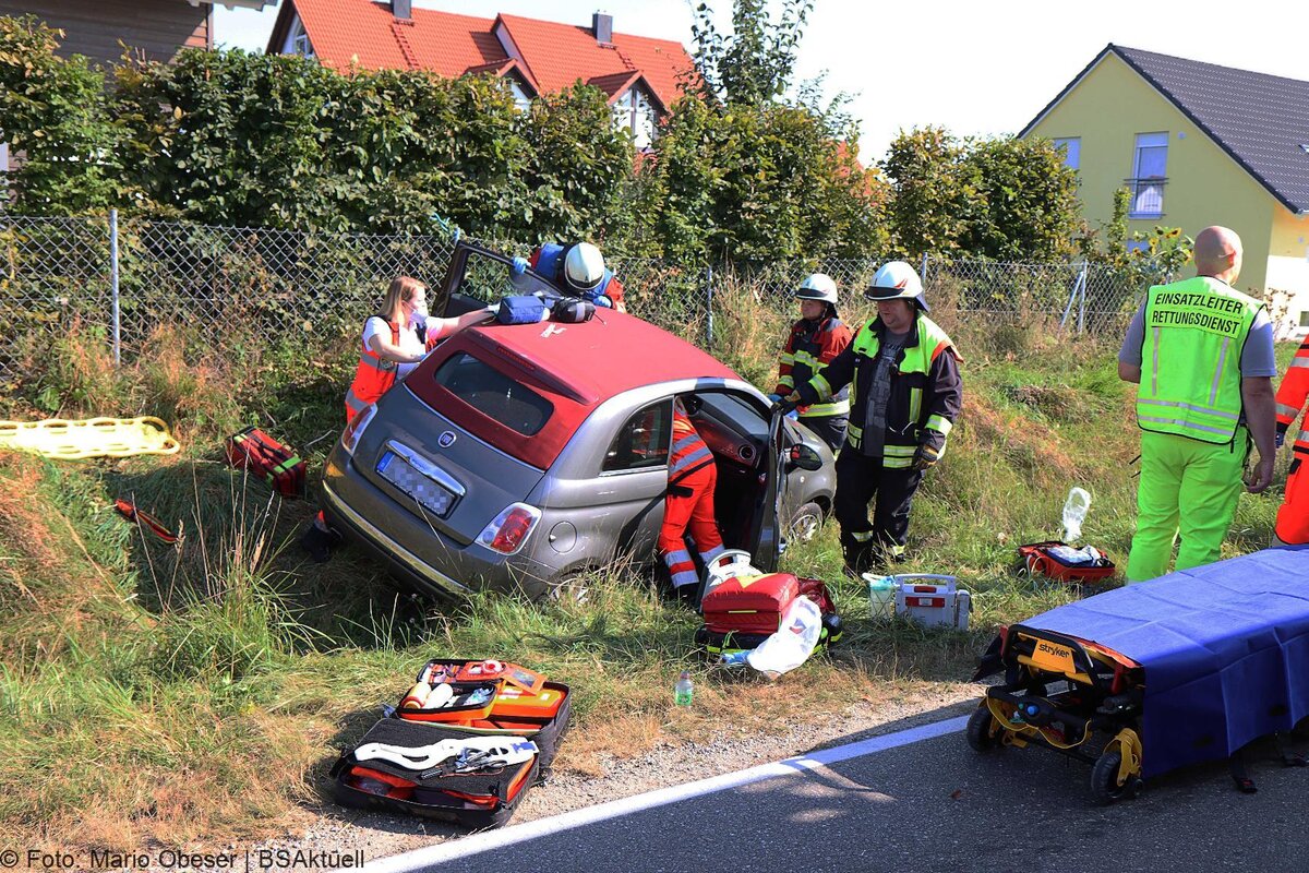 Unfall Pkw Jettingen Freihalter Strasse 21092020 3