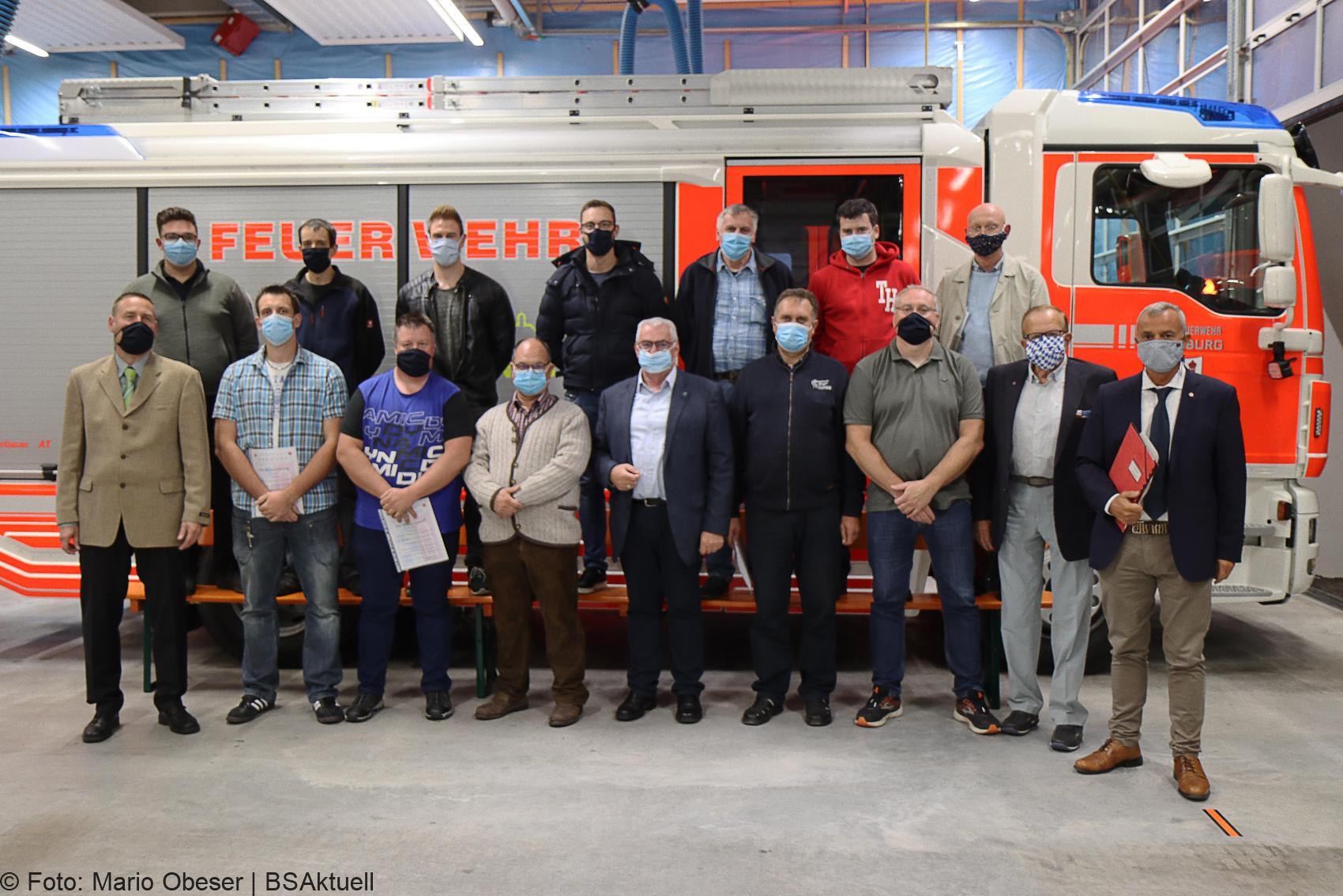 Neue Mitglieder und Geehrte – Feuerwehr Guenzburg