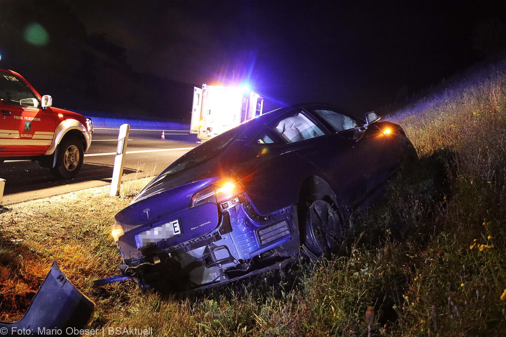 Unfall A8 Burgau – Guenzburg 15102020 Tesla 10
