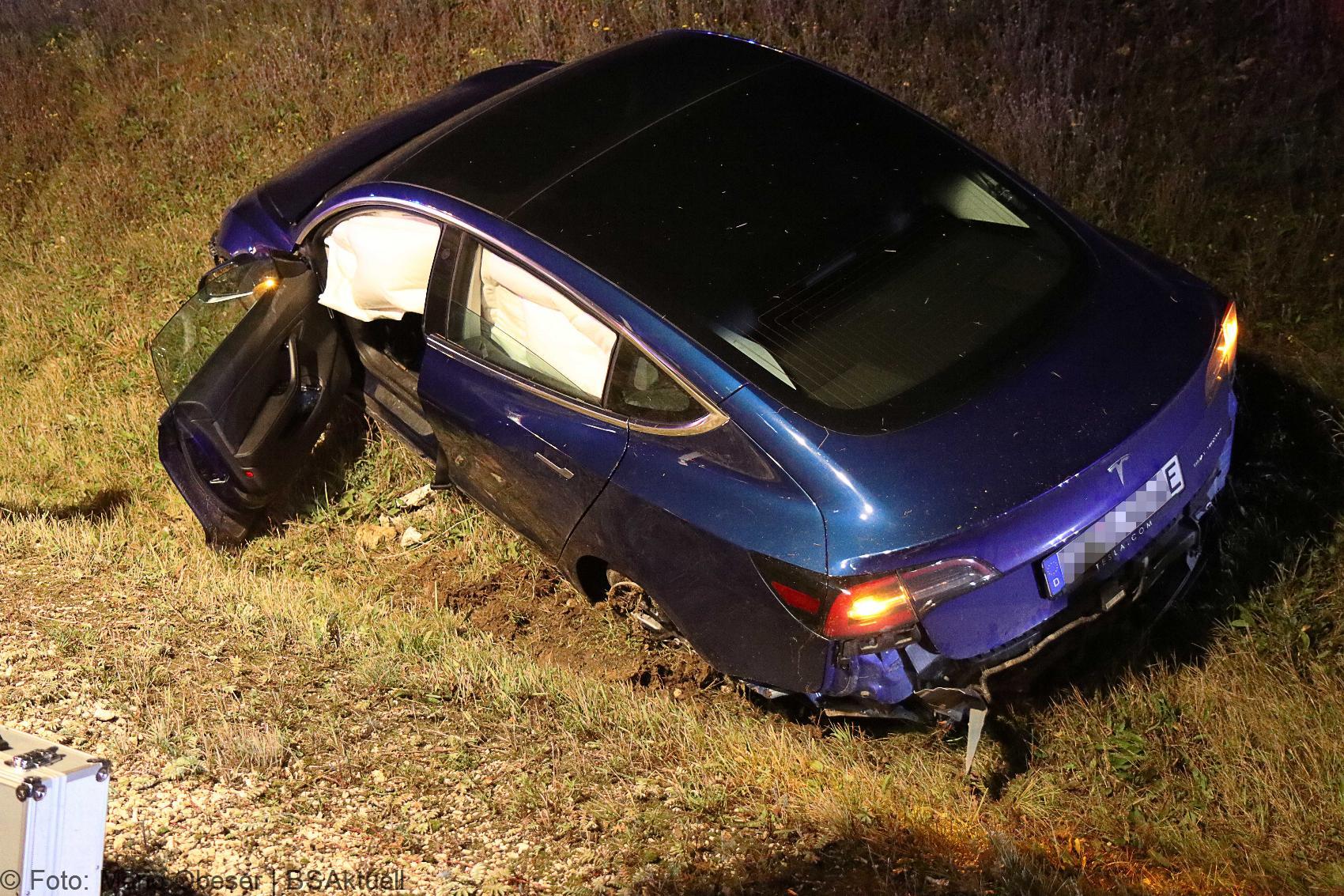 Unfall A8 Burgau – Guenzburg 15102020 Tesla 6