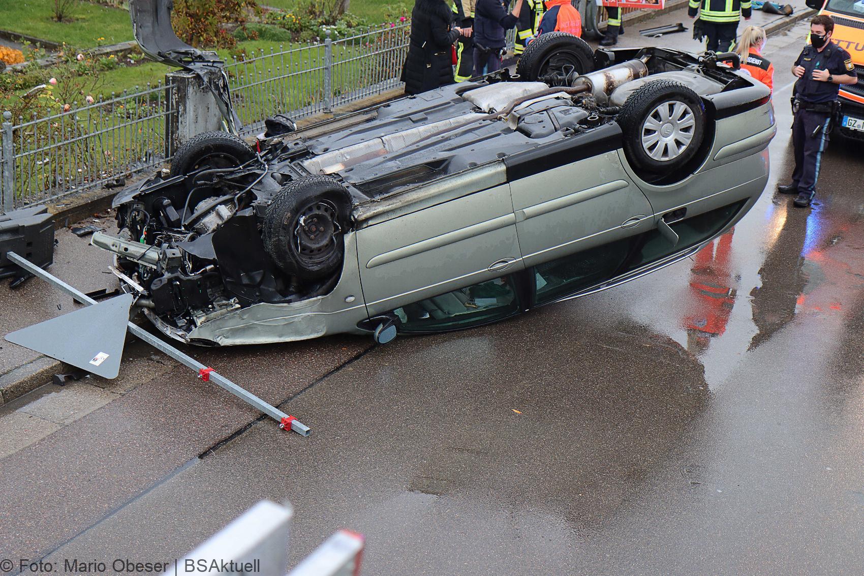 Unfall Echlishausen Pkw ueberschlagen 9