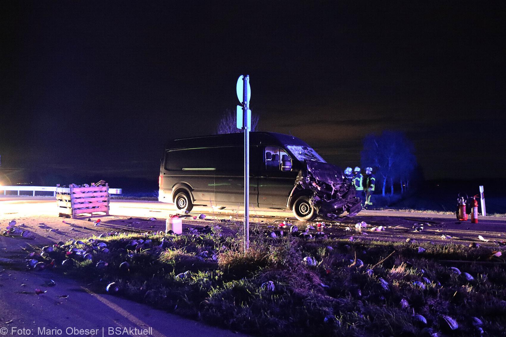 Unfall B16 Gundelfingen Traktor Transporter 02112020 4