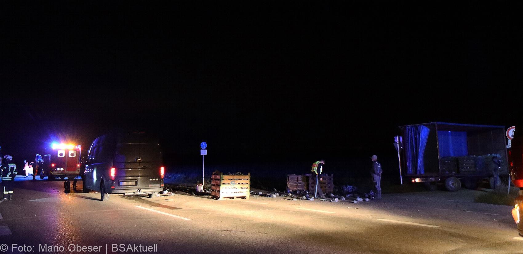 Unfall B16 Gundelfingen Traktor Transporter 02112020 8