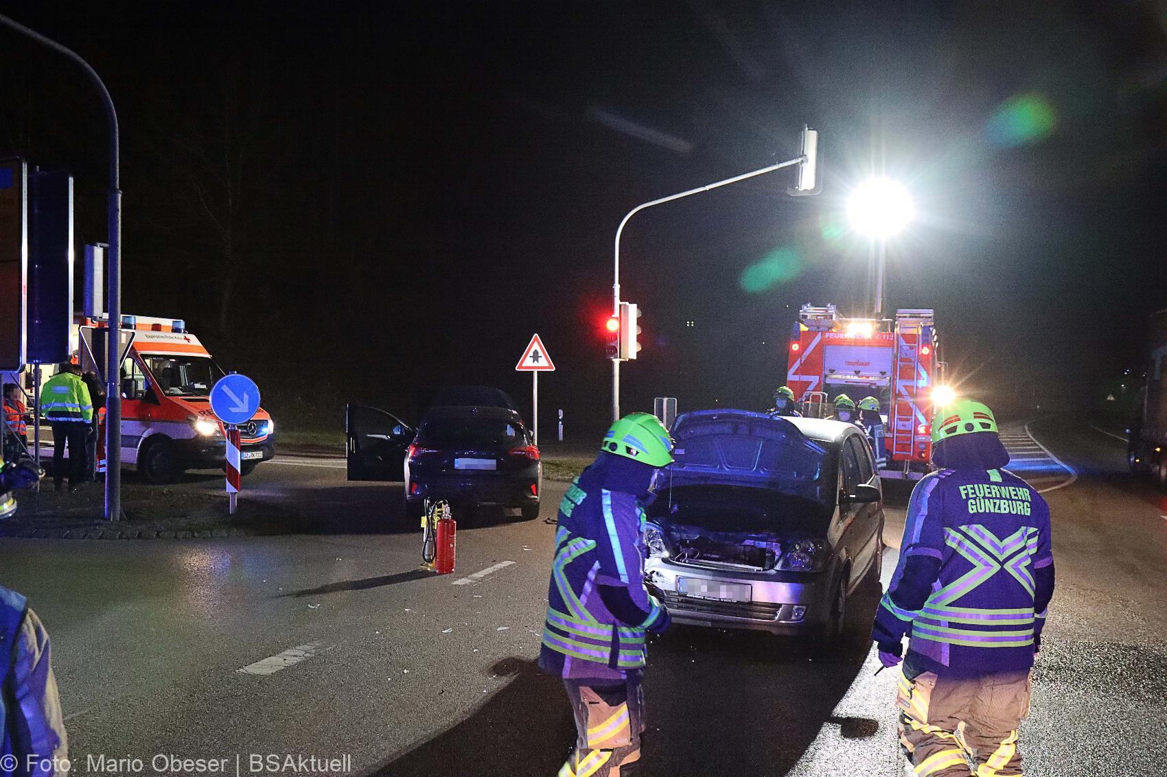 Unfall Guenzburg B16 Polizeiohr 23112020 2