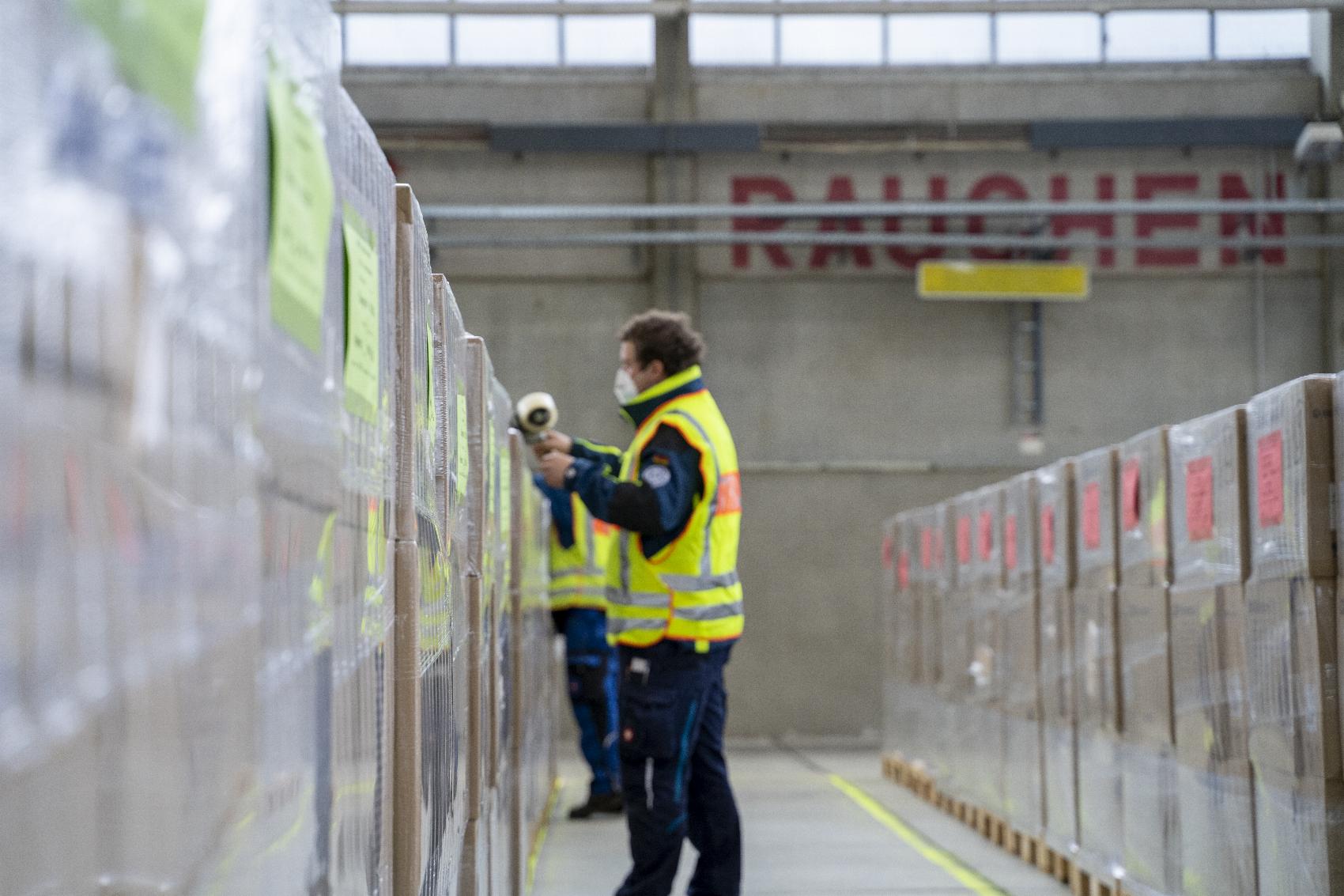 Bayern Impfmaterial Humml THW 09122020 6