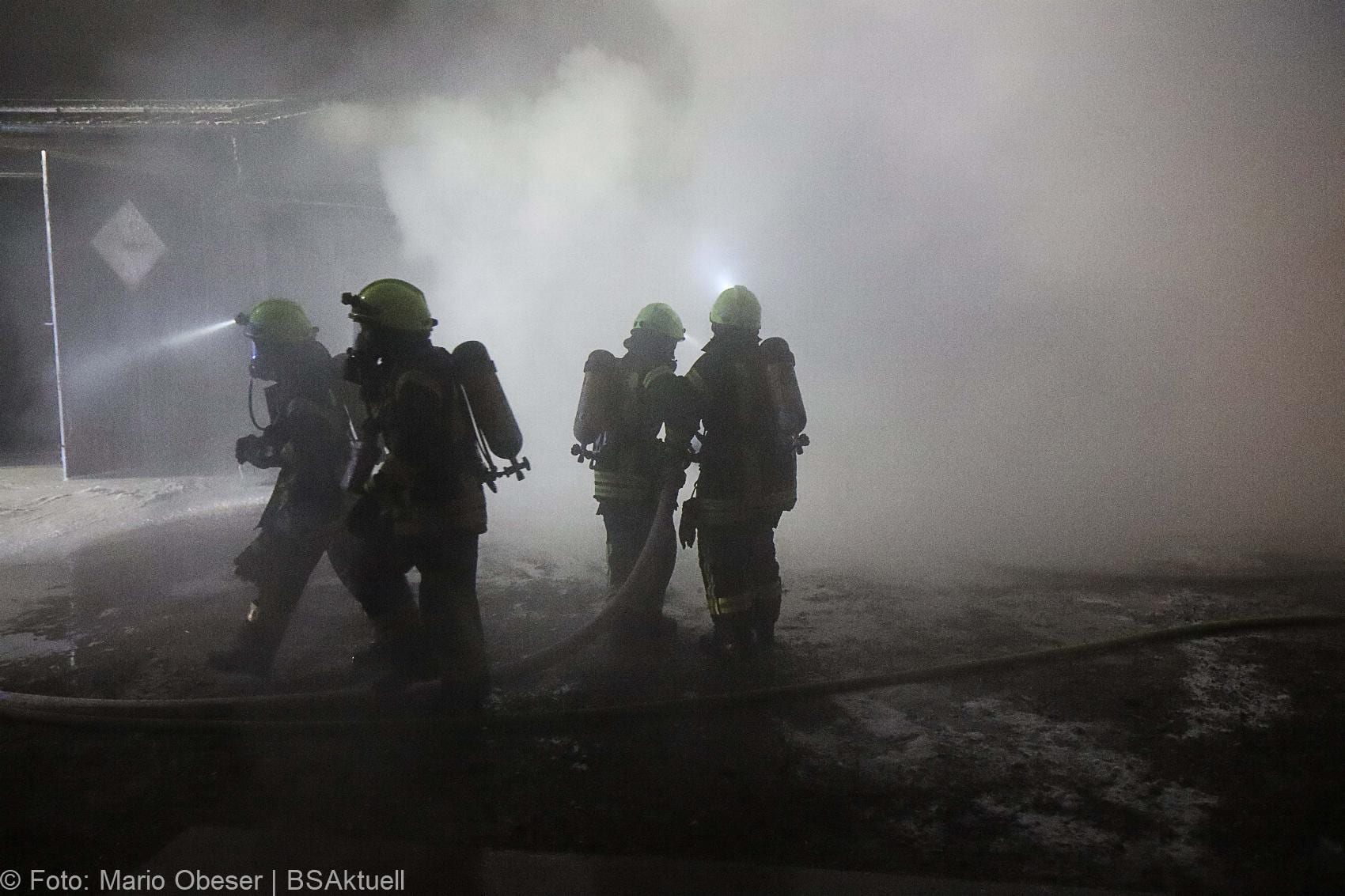 Brand Ebersbach Landwirtschaftliche Halle 17122020 28