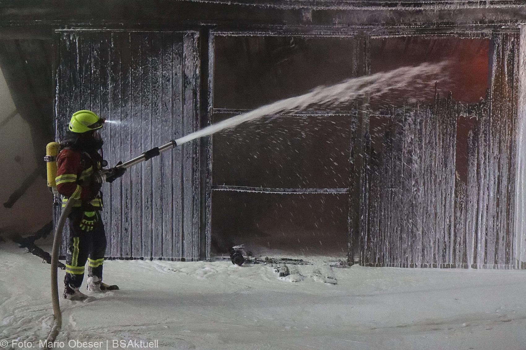 Brand Ebersbach Landwirtschaftliche Halle 17122020 34