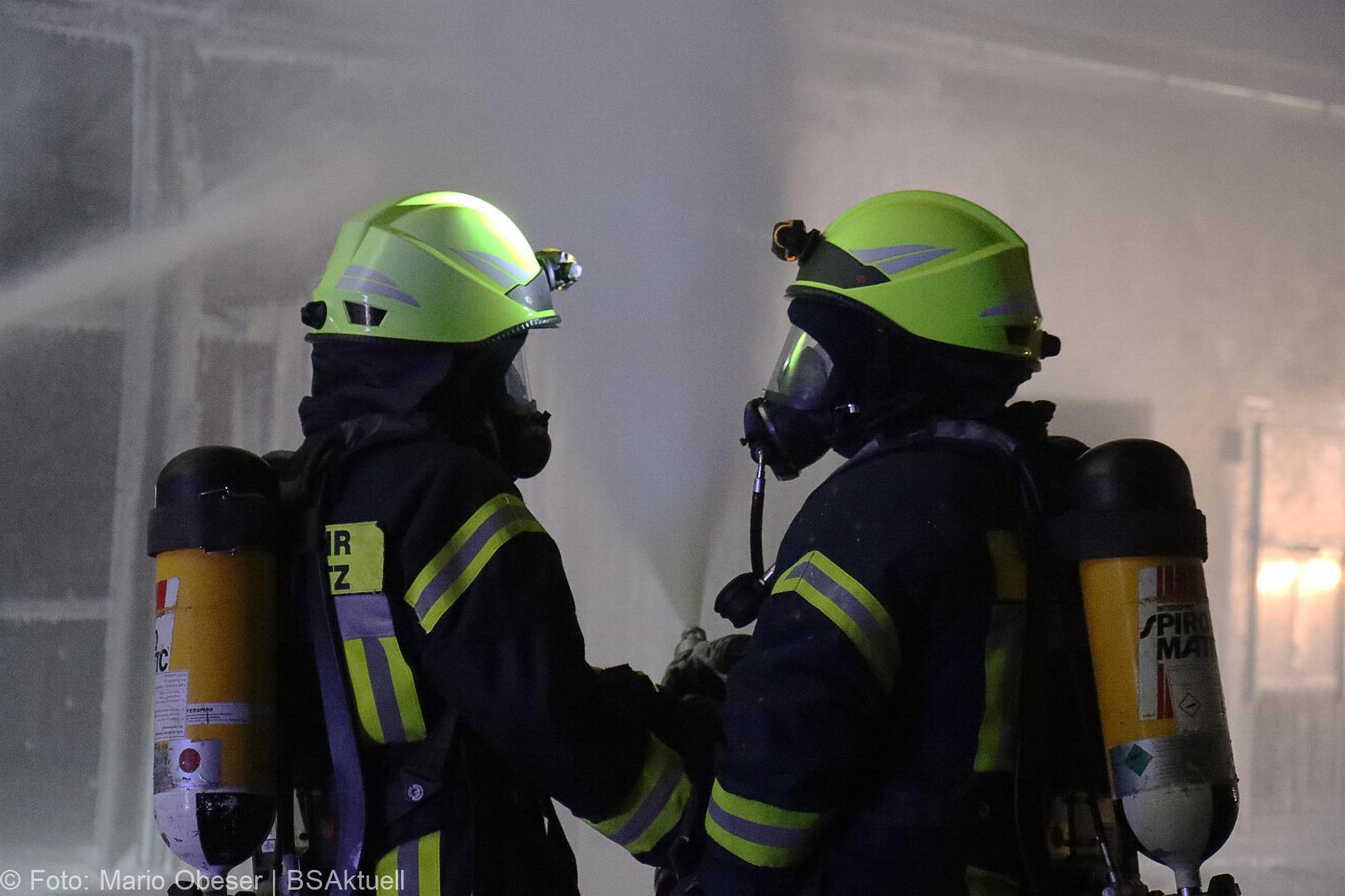 Brand Ebersbach Landwirtschaftliche Halle 17122020 38