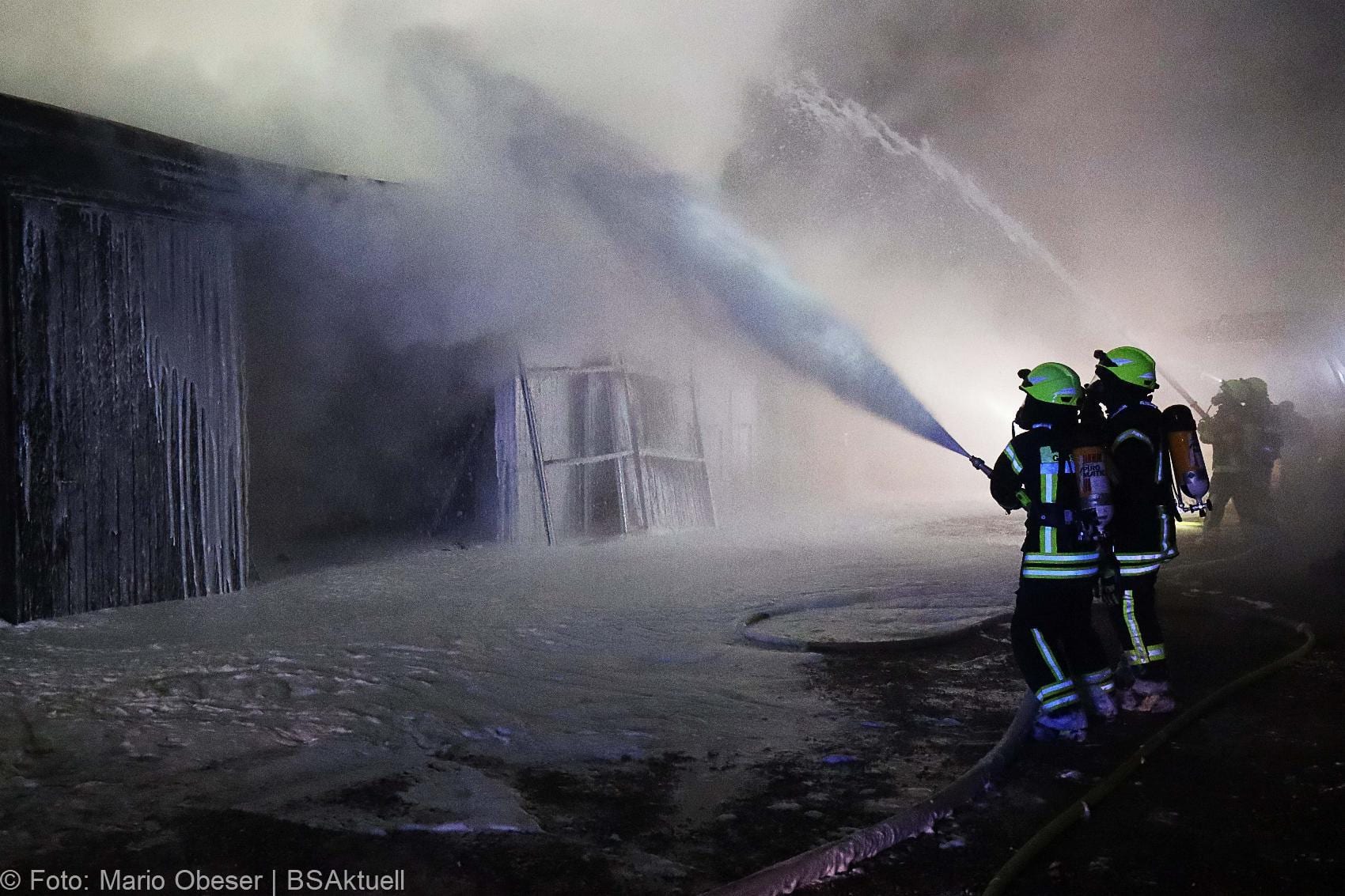 Brand Ebersbach Landwirtschaftliche Halle 17122020 43