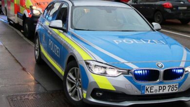 Polizeifahrzeug Straße
