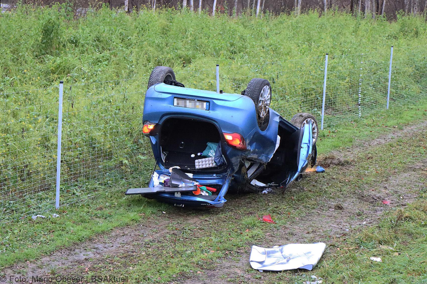 Unfall A8 PKW ueberschlagen Elchingen-Leipheim 07122020 5