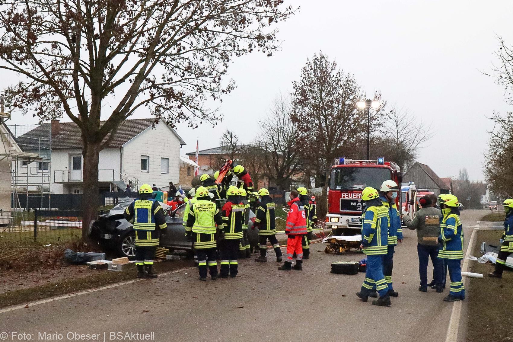 Unfall Kemnat Pkw Baum 20122020 IMG_7226