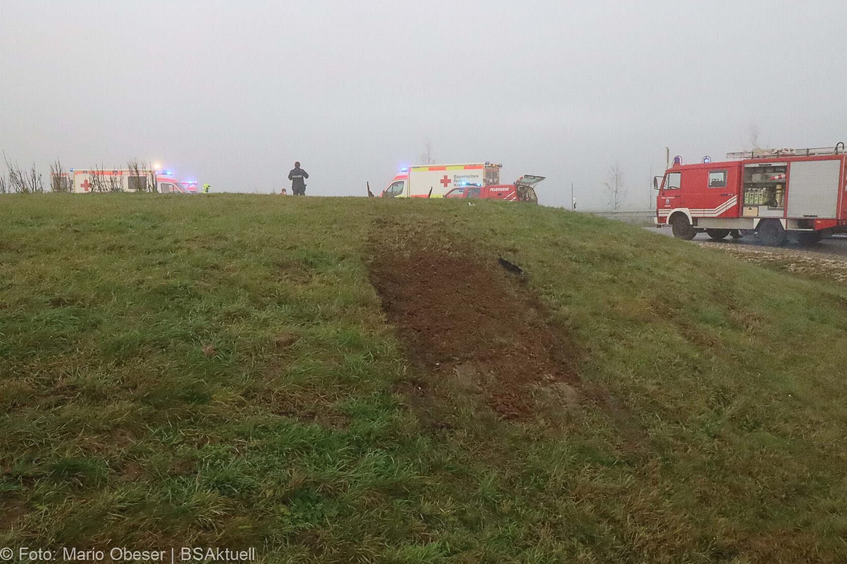 Unfall Kreisverkehr Limbach 16122020 10
