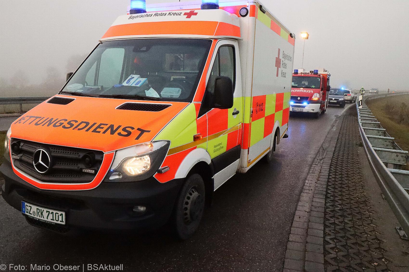 Unfall Kreisverkehr Limbach 16122020 18