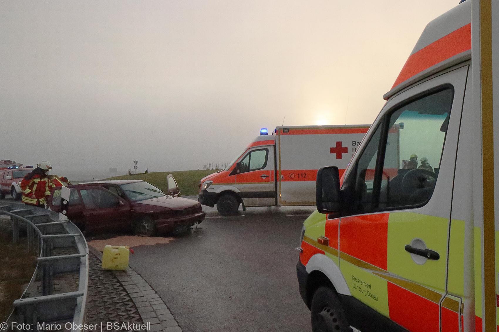 Unfall Kreisverkehr Limbach 16122020 21
