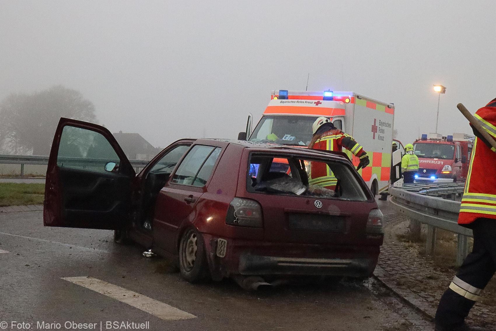 Unfall Kreisverkehr Limbach 16122020 23