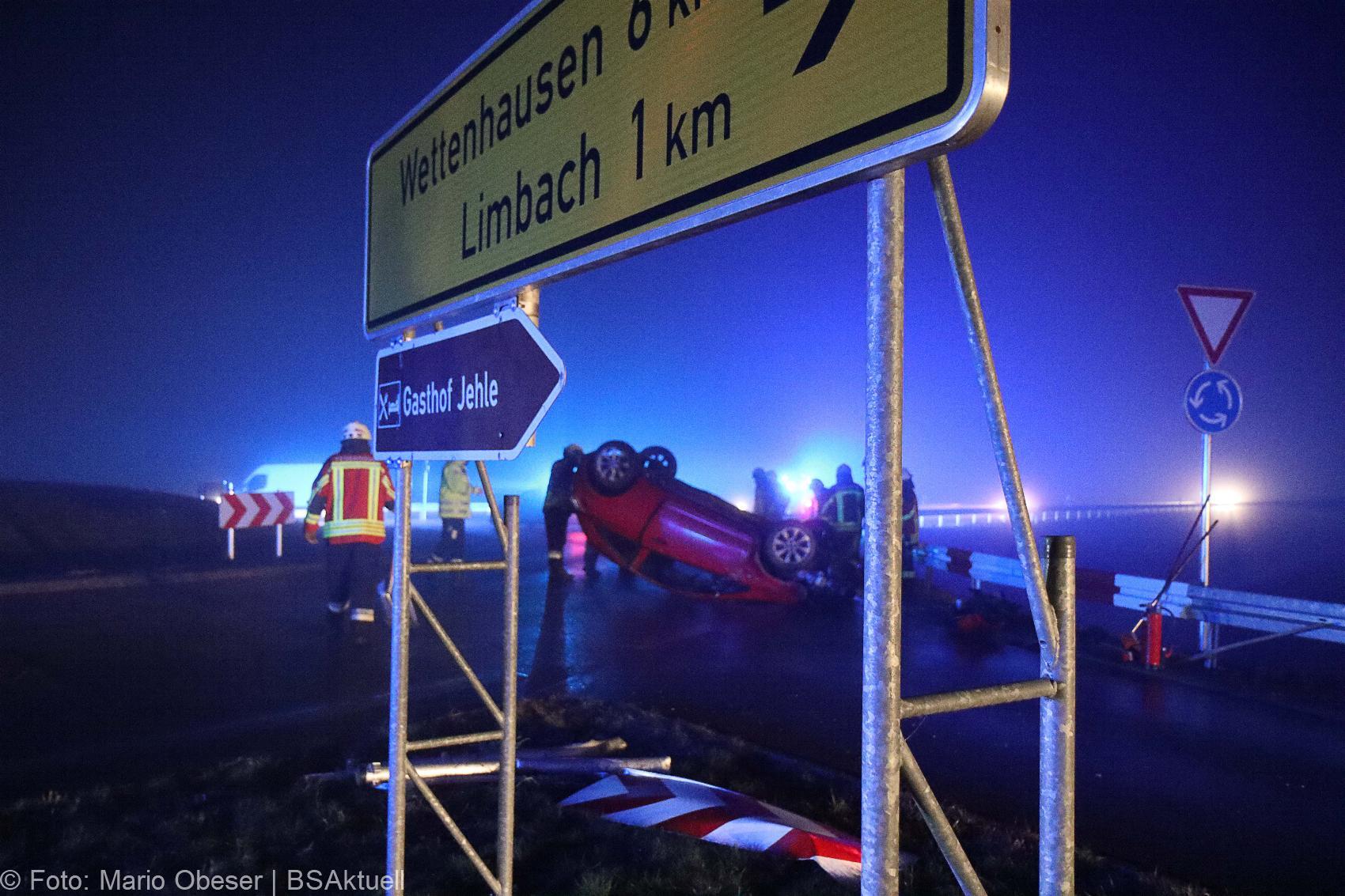 Unfall Limbach Kreisverkehr 19122020 6
