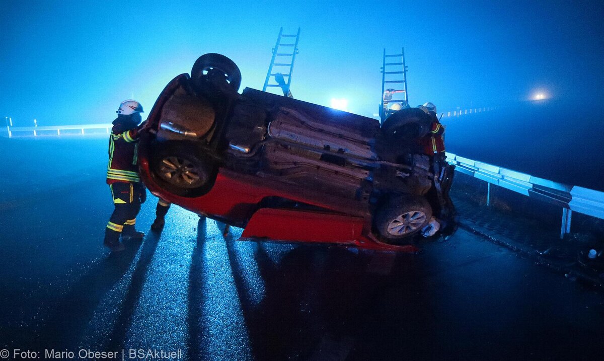 Unfall Limbach Kreisverkehr 19122020 8