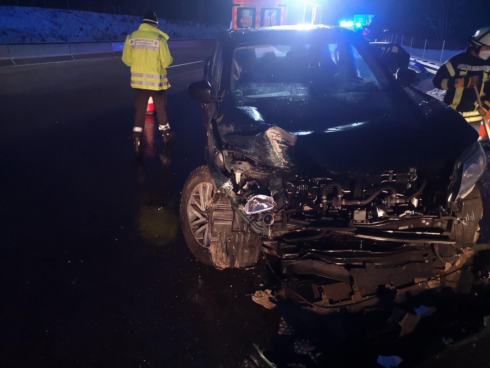 Unfall A8 Leipheim 25012021 4