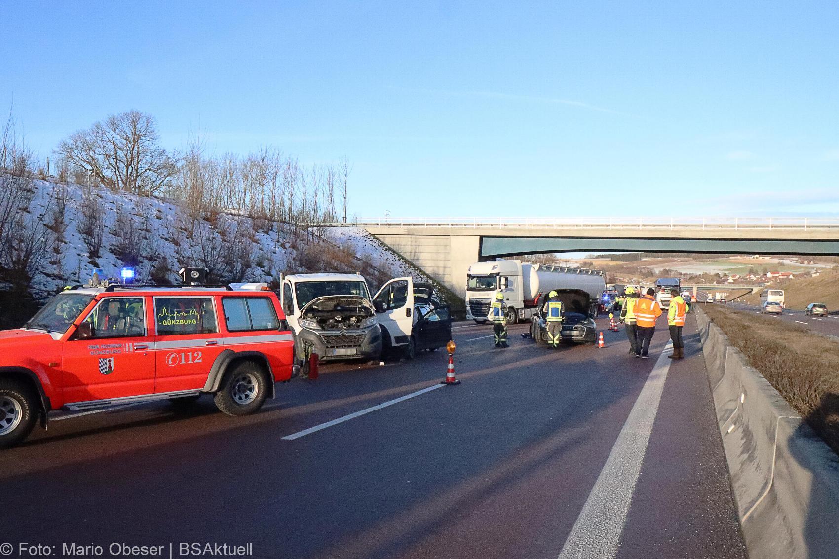 Unfall A8 Unterknöringen 22012021 15