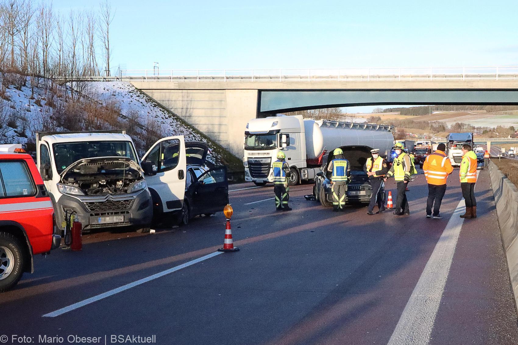 Unfall A8 Unterknöringen 22012021 16