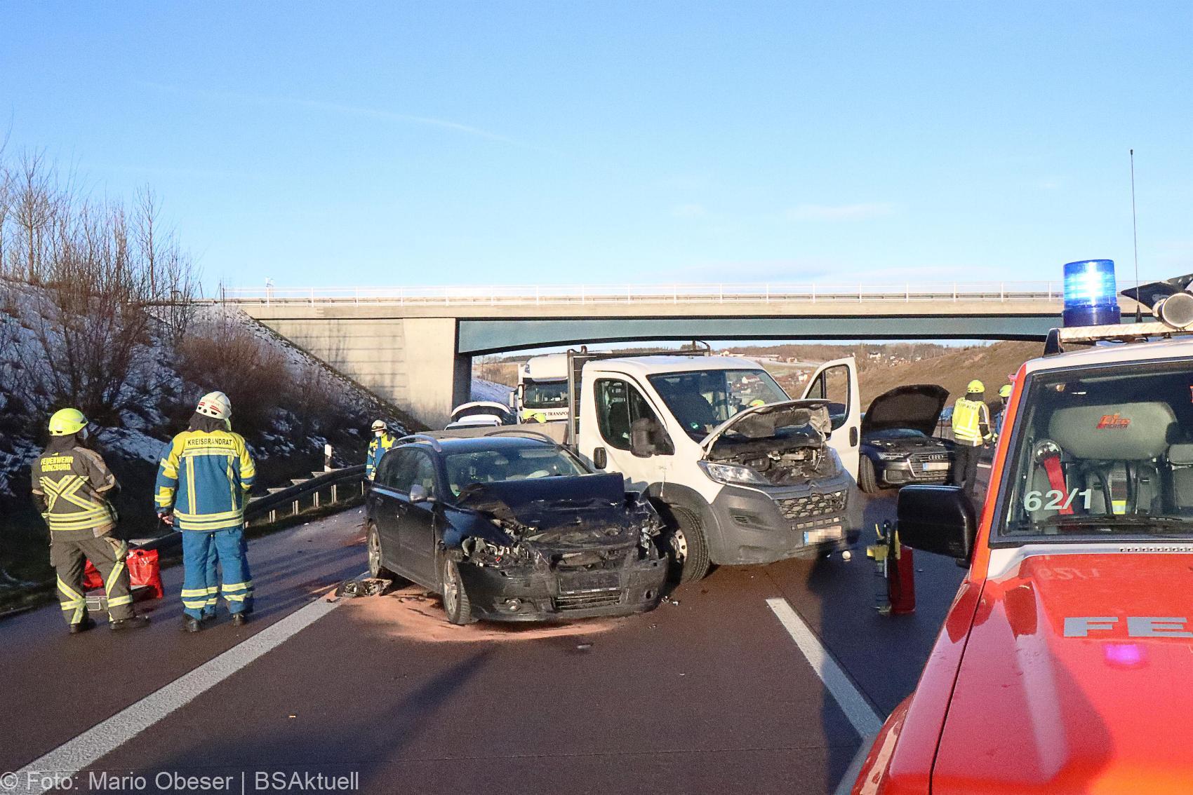 Unfall A8 Unterknöringen 22012021 17