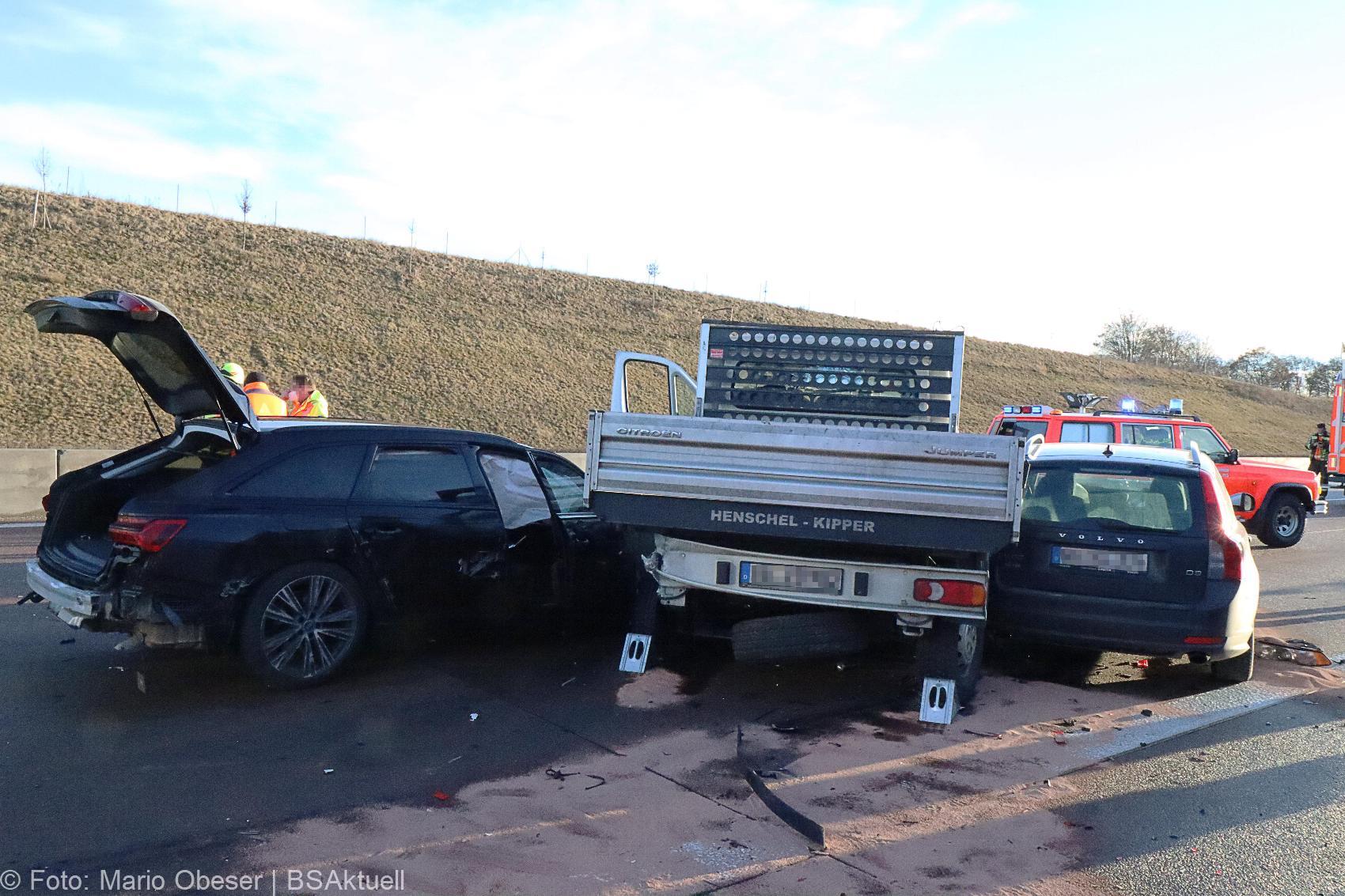 Unfall A8 Unterknöringen 22012021 18