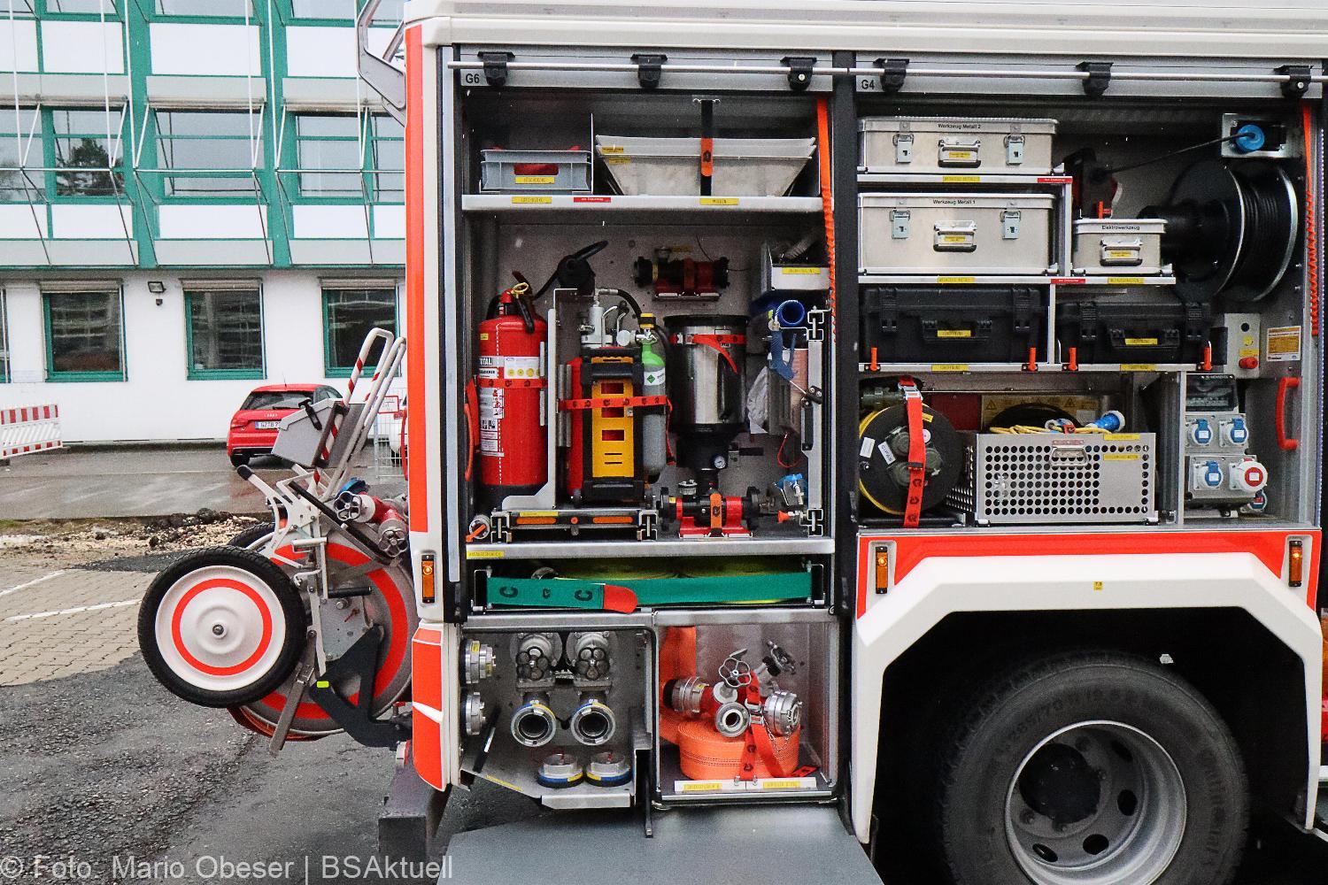 HLF20 Strasse Feuerwehr Guenzburg 2021 9