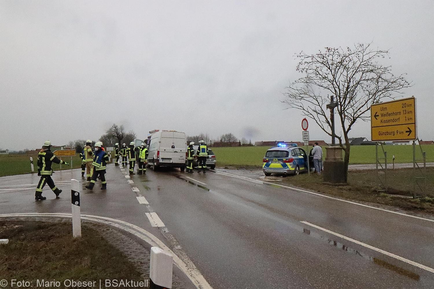 Unfall Kissendorf Abzweig Rieden 02022021 10