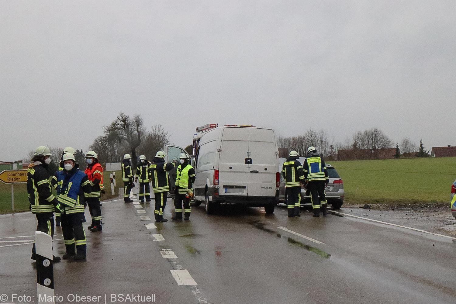 Unfall Kissendorf Abzweig Rieden 02022021 11