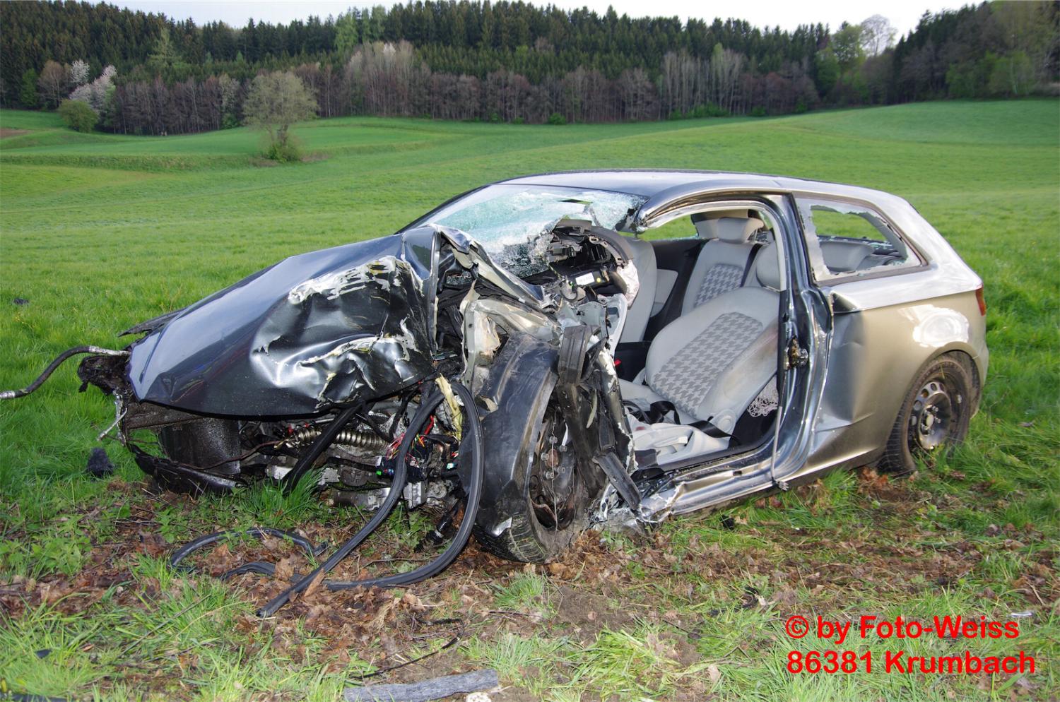 Toedlicher Unfall Pkw Baum Memmenhausen