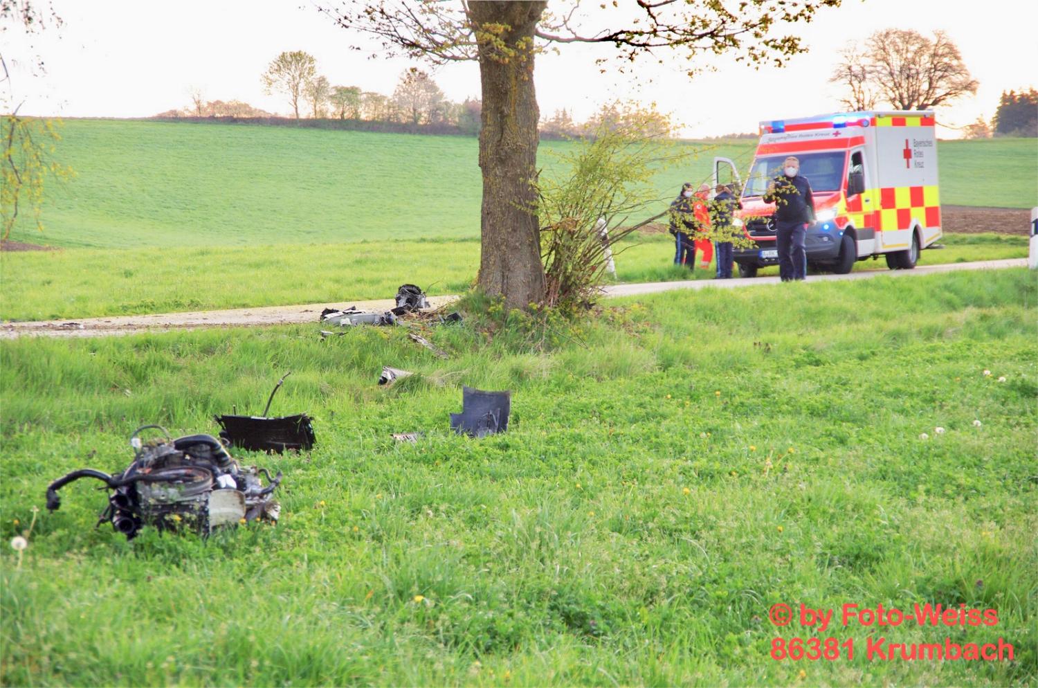 Toedlicher Unfall Pkw Baum Memmenhausen