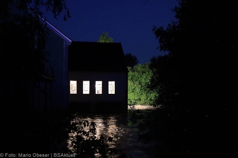 Ichenhausen Wehr und Wasserkraftwerk - Günz