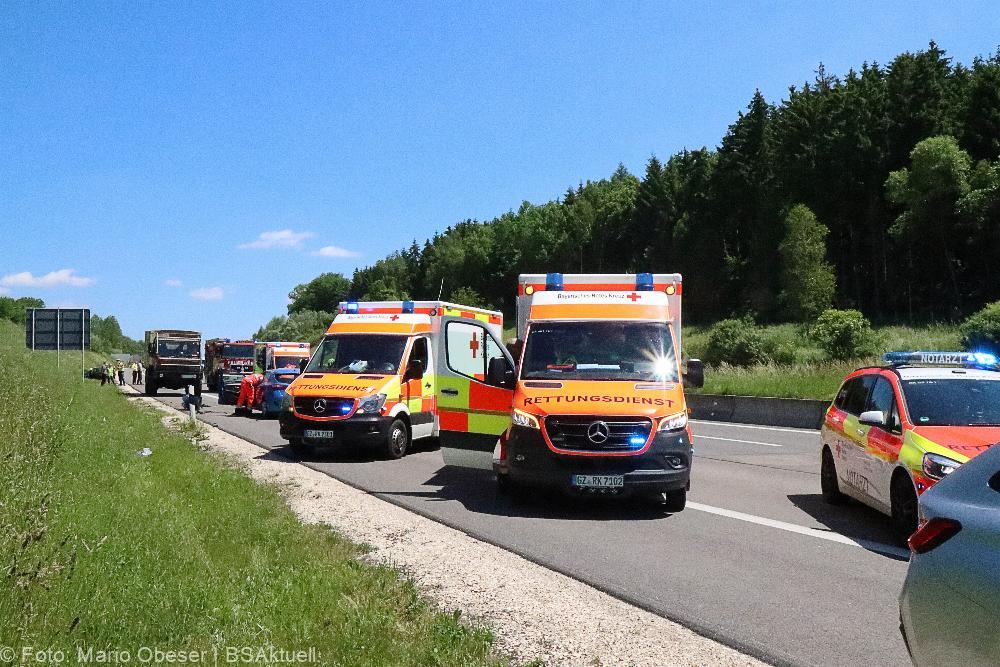 Unfall auf der A8 bei Günzburg