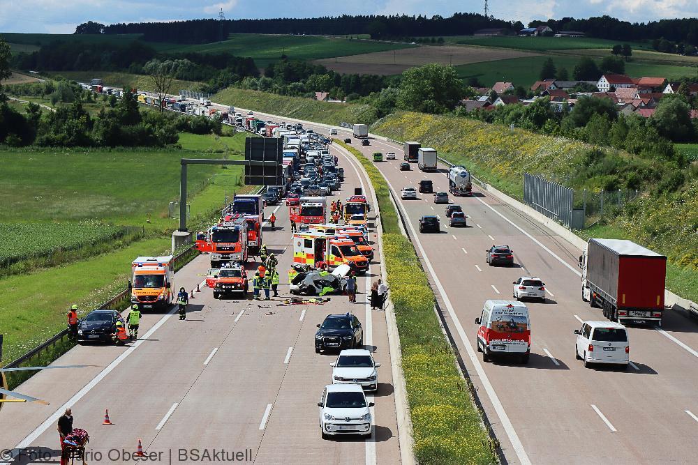 Verkehrsunfall A8 zwischen Günzburg und Burgau am 16.07.2021