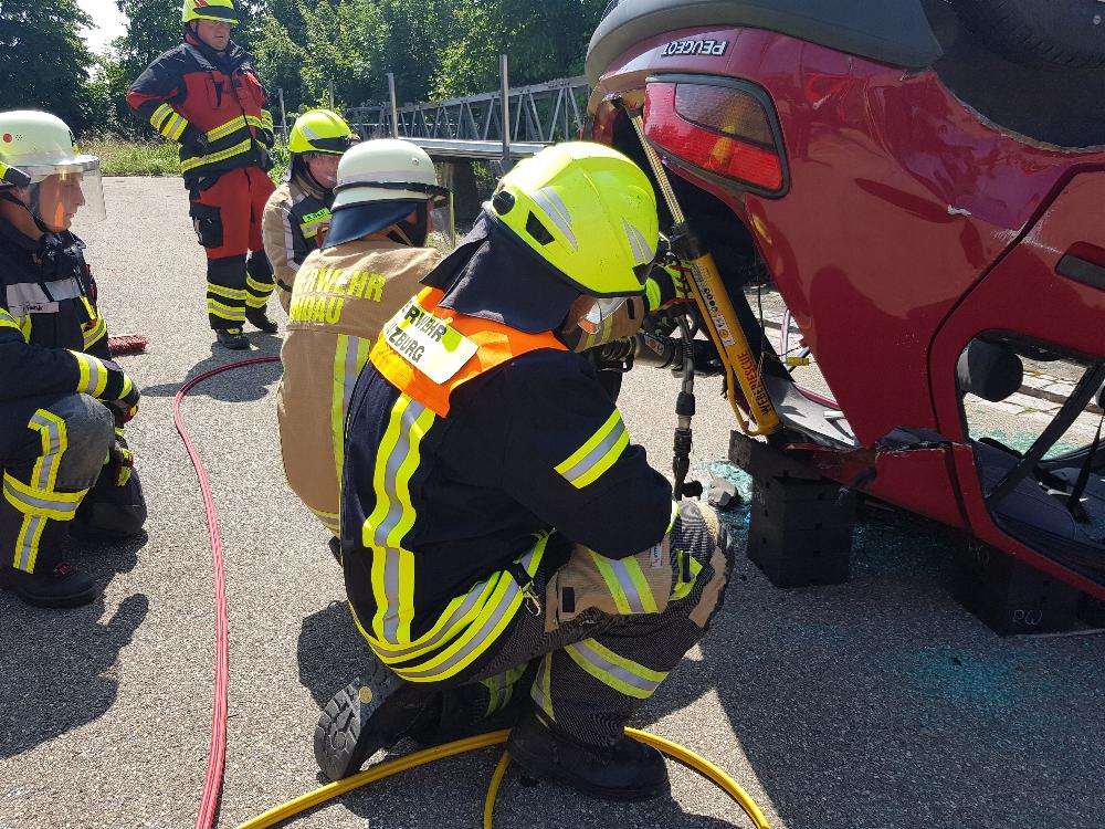 Schulung THL Rettung Feuerwehr Guenzburg August 2021