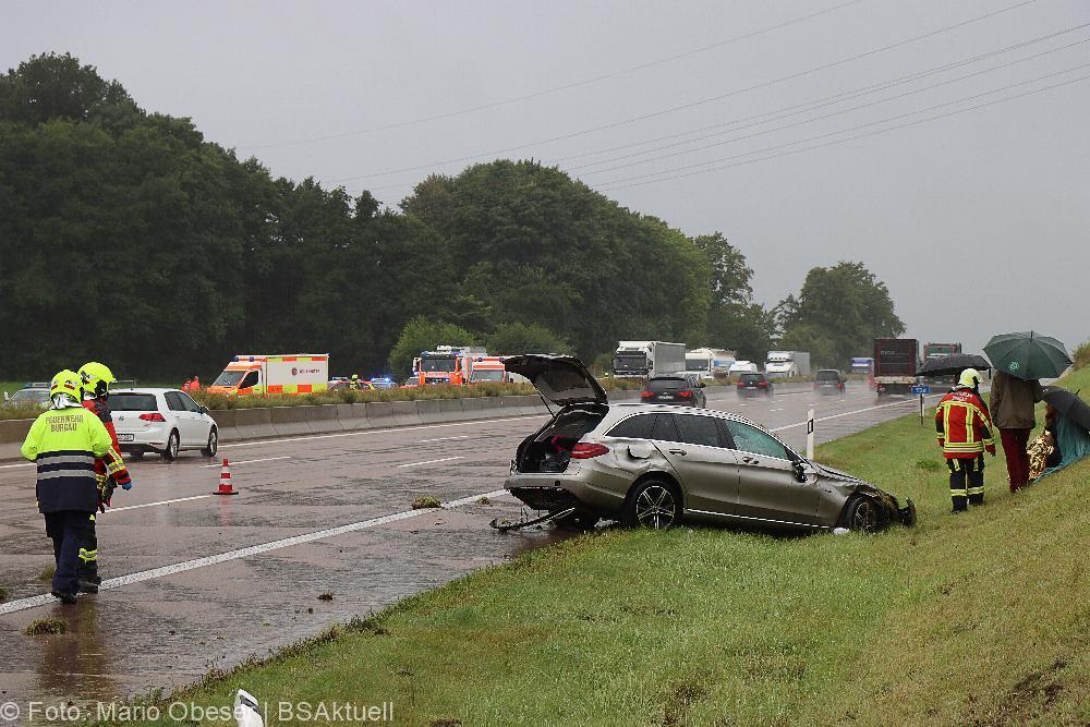 Unfall A8 Burgau Guenzburg am 30.08.2021