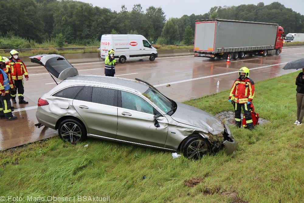 Unfall A8 Burgau Guenzburg am 30.08.2021