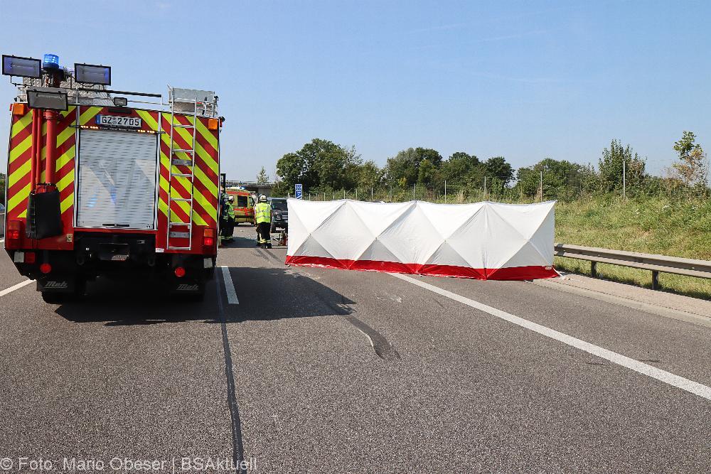 Unfall A8 nahe Kreuz Elchingen 21.08.2021