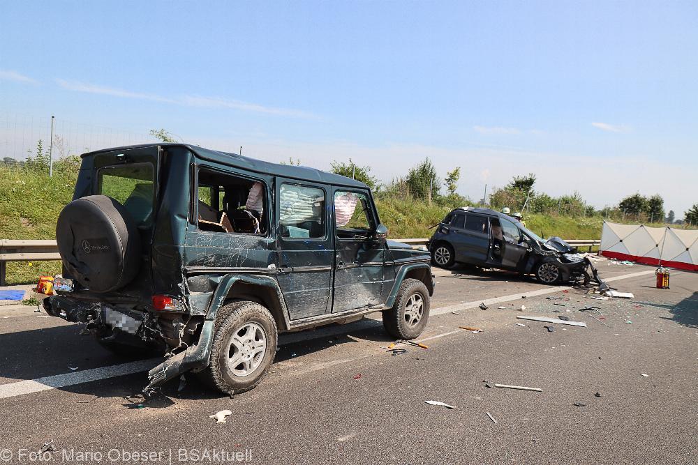 Unfall A8 nahe Kreuz Elchingen 21.08.2021