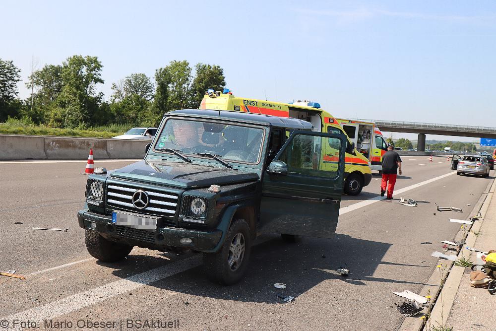 Unfall A8 nahe Kreuz Elchingen 21.08.2021