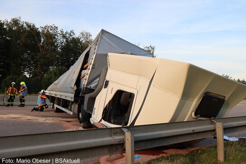 Unfall A8 Burgau Zusmarshausen 13092021